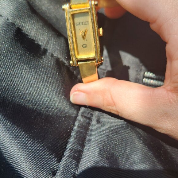 Vintage Gucci bangle watch - Picture 2 of 3